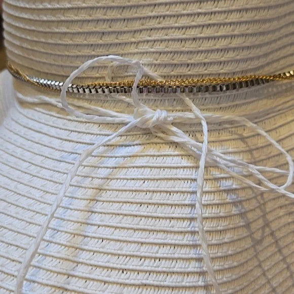 NWT Madd Hatter Stylish Wide Brim Hat with Beachy Gold Chain Accent - Picture 5 of 9